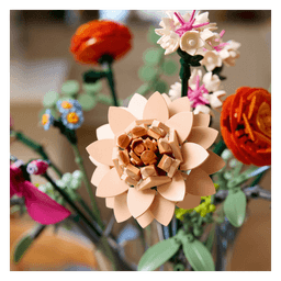 LEGO® Botanicals Pretty Pink Flower Bouquet