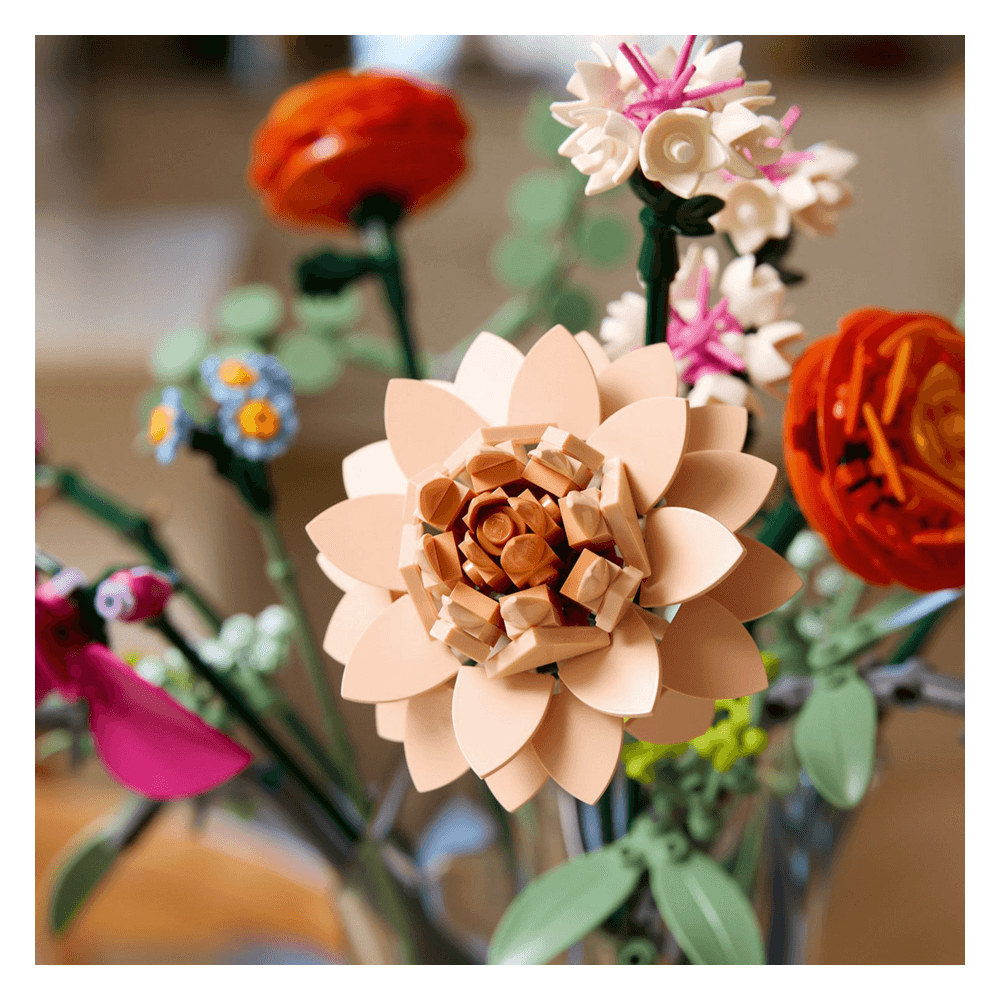 LEGO® Botanicals Pretty Pink Flower Bouquet
