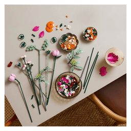LEGO® Botanicals Pretty Pink Flower Bouquet