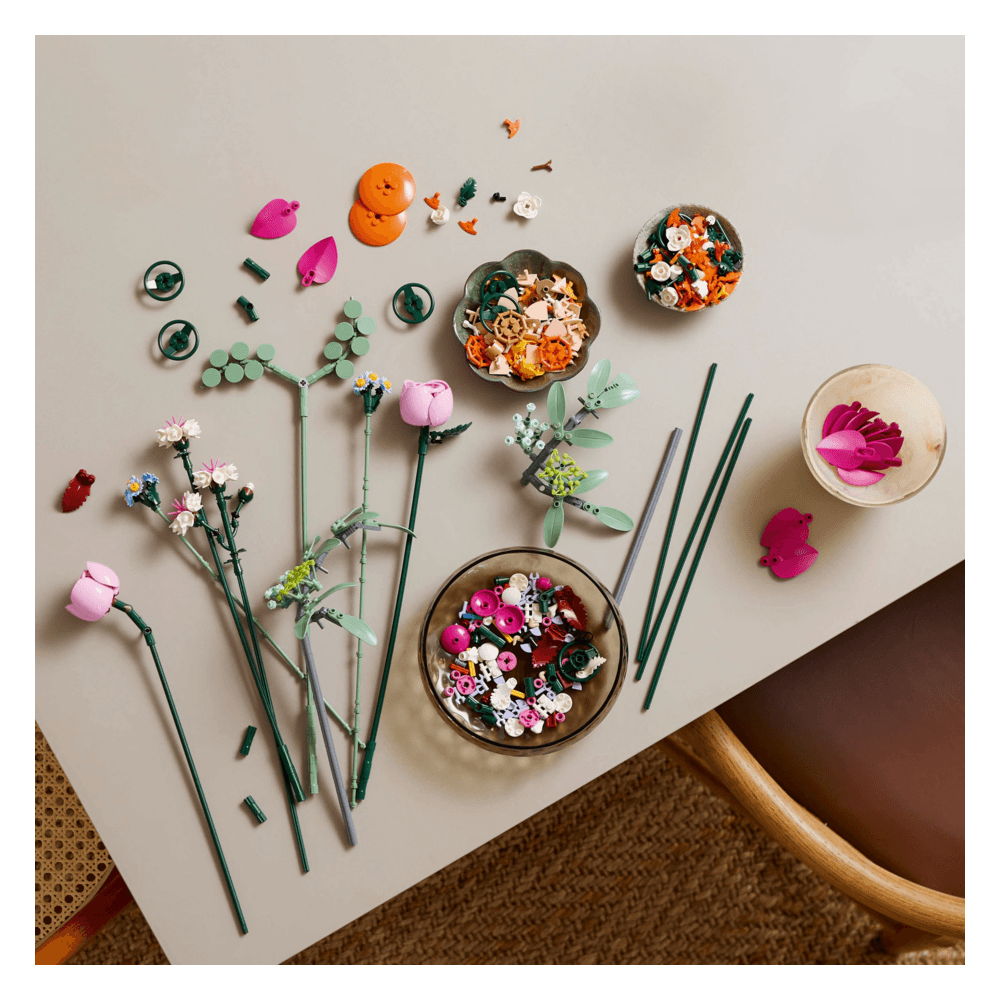LEGO® Botanicals Pretty Pink Flower Bouquet