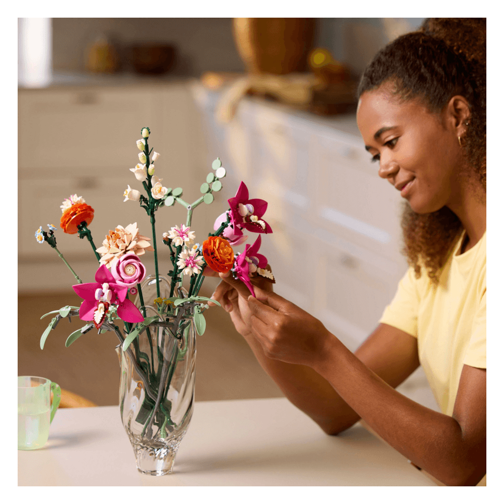 LEGO® Botanicals Pretty Pink Flower Bouquet